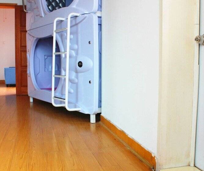 Changsha Tourist Capsule Youth Hostel