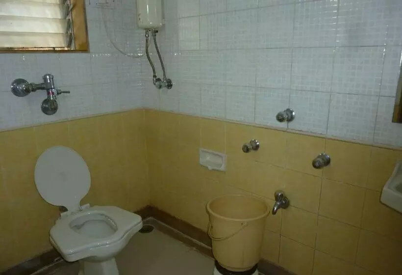 هتل Basera