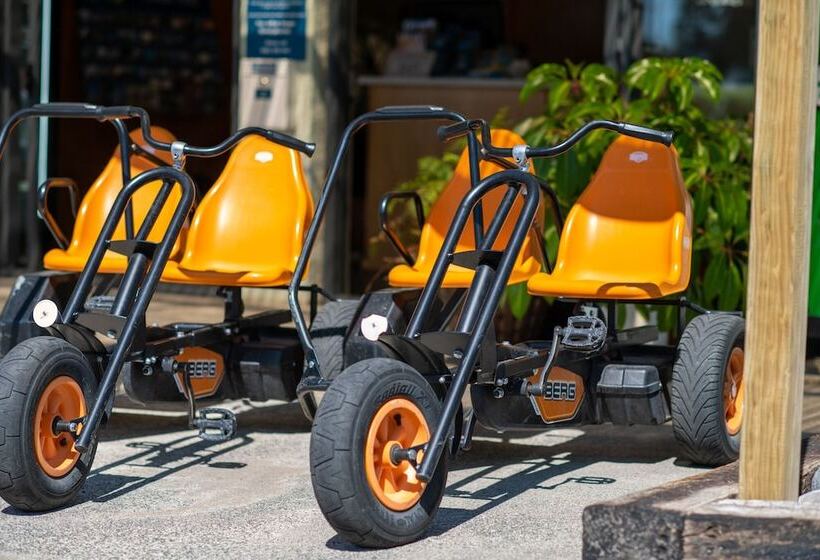 בית מלון כפרי Cambridge Top 10 Holiday Park