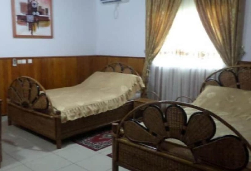 هتل Centre Touristique De Nkolandom