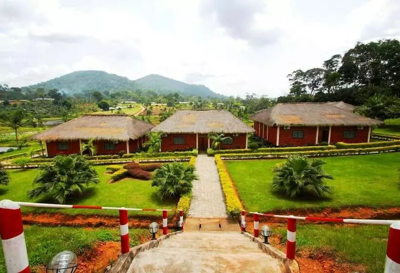 هتل Centre Touristique De Nkolandom
