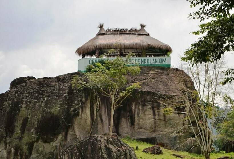 هتل Centre Touristique De Nkolandom