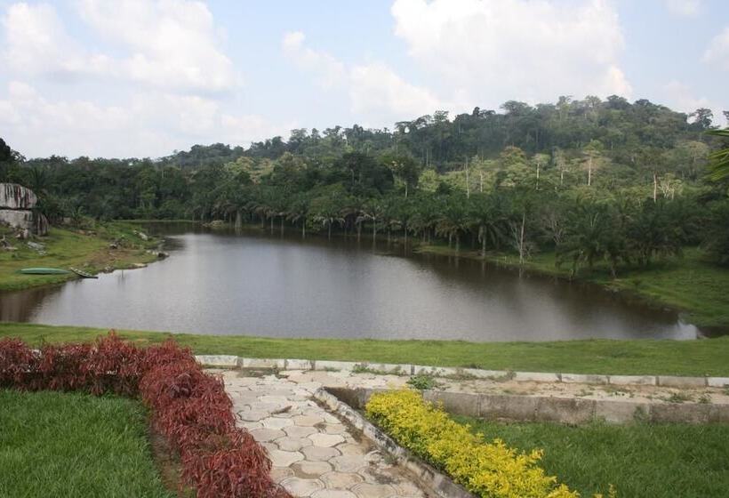 هتل Centre Touristique De Nkolandom