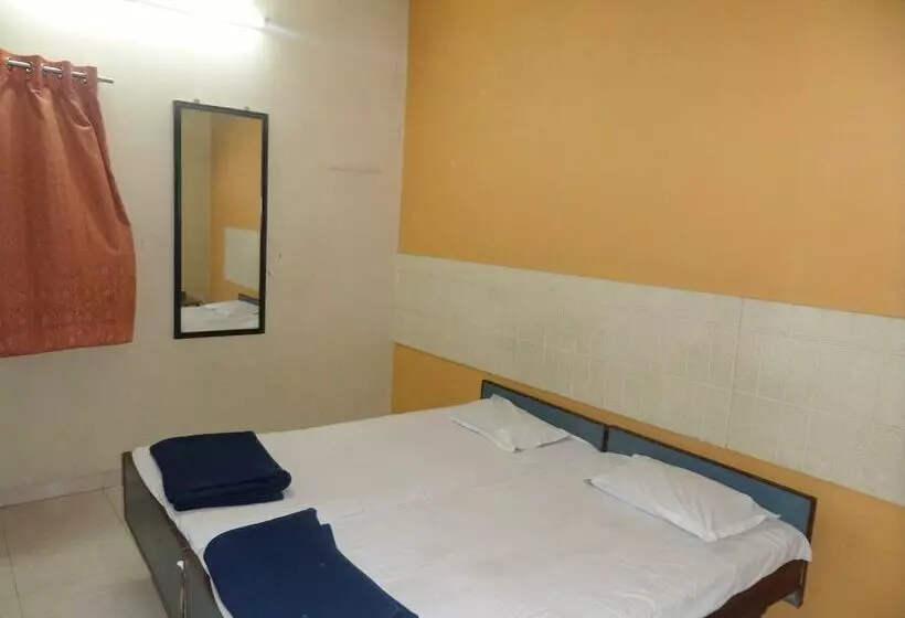 Hotelli Tourist Home Lodging