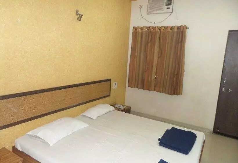 Hotelli Tourist Home Lodging