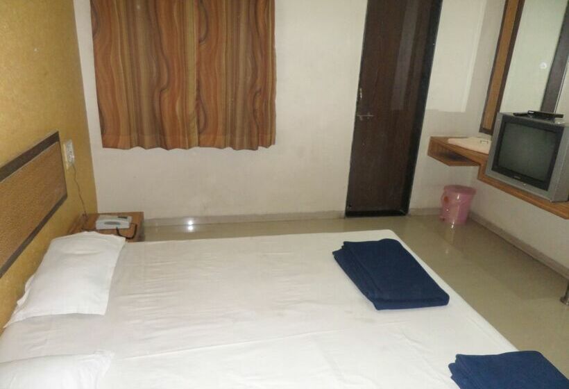 هتل Tourist Home Lodging