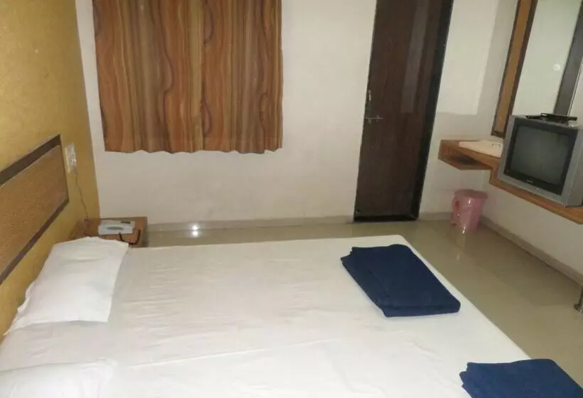 Hotelli Tourist Home Lodging
