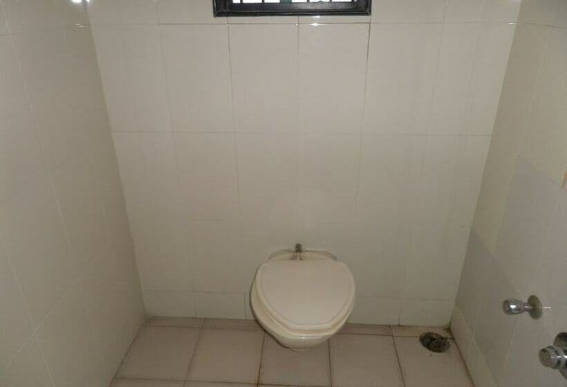 هتل Tourist Home Lodging