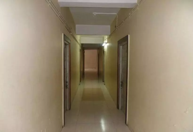 Hotelli Tourist Home Lodging