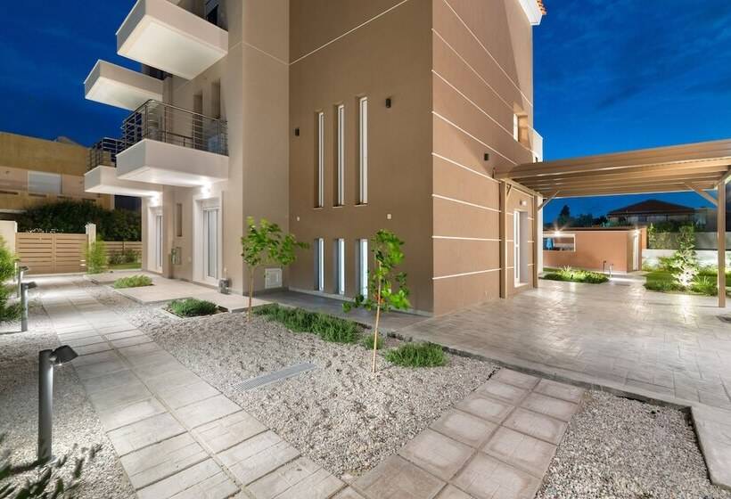 L & C Boutique Apartments