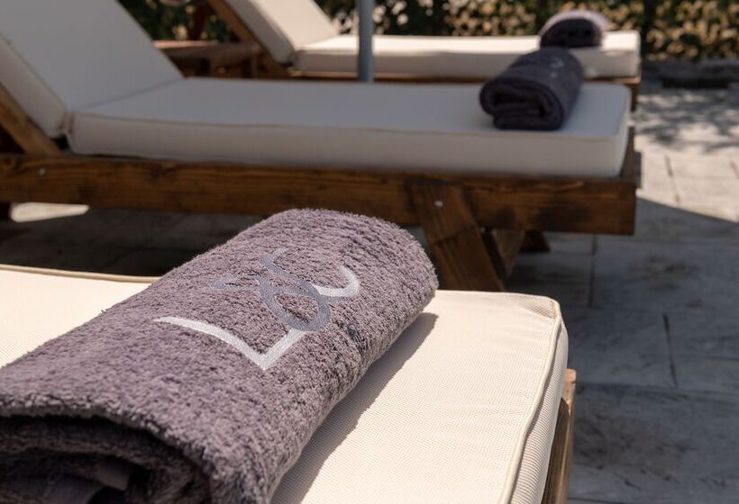 L & C Boutique Apartments