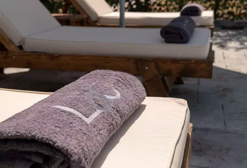 L & C Boutique Apartments