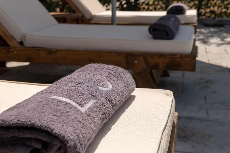 L & C Boutique Apartments