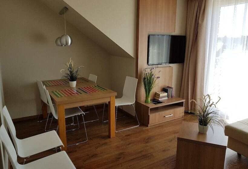 Marina Jastarnia Apartamenty Basen