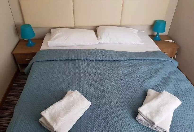 Marina Jastarnia    Apartamenty   Basen