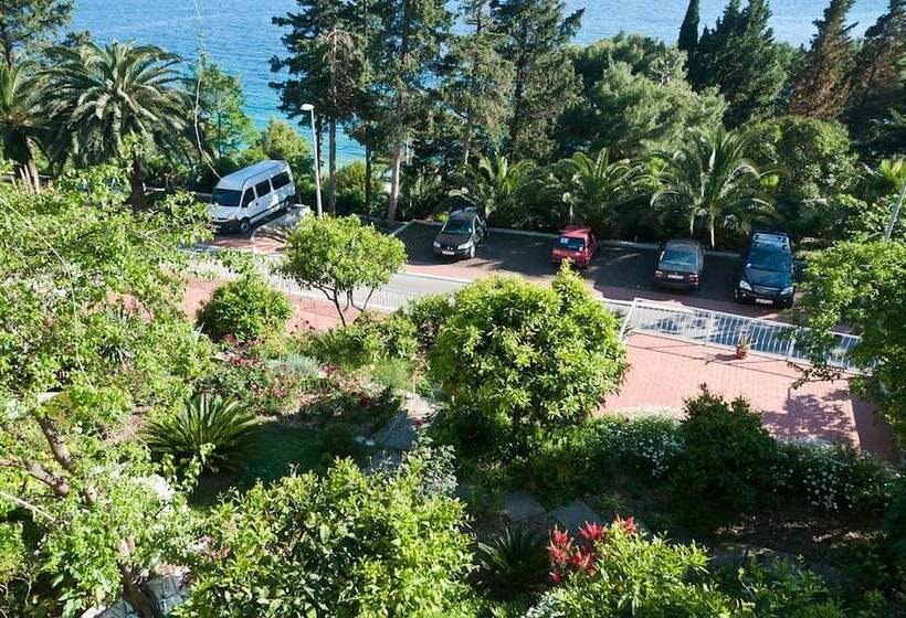 پانسیون Guest House Villa Nina