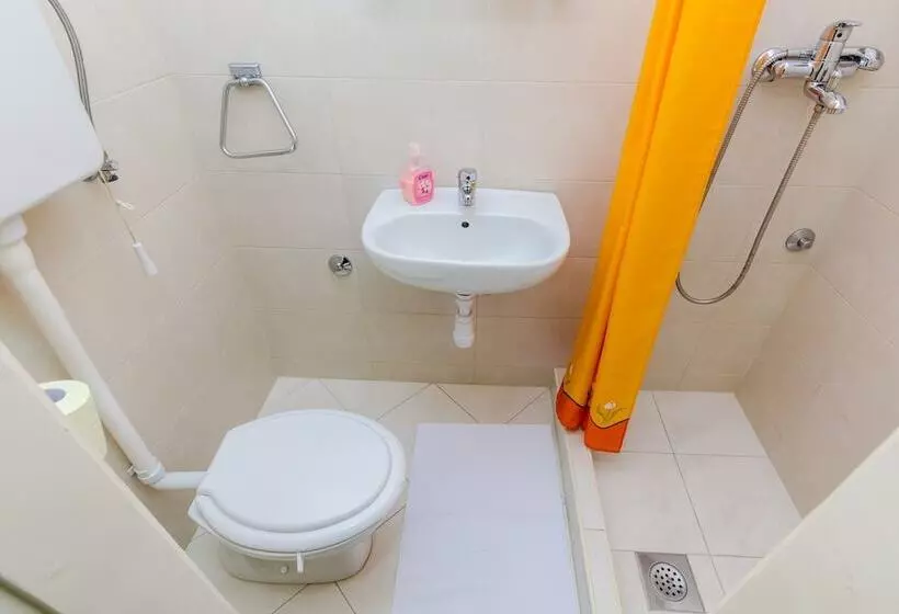 Majatalo Guest House Villa Nina