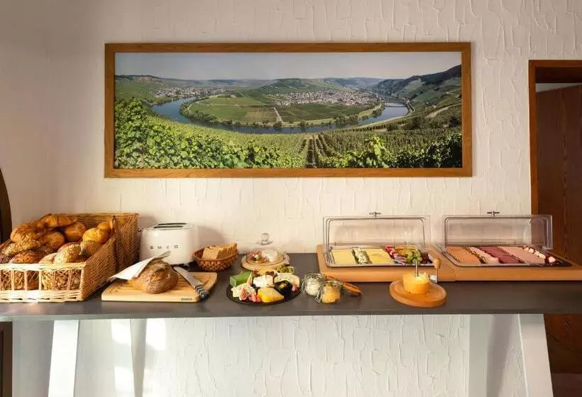 ペンション Moselweingut & Gästehaus Hubertushof