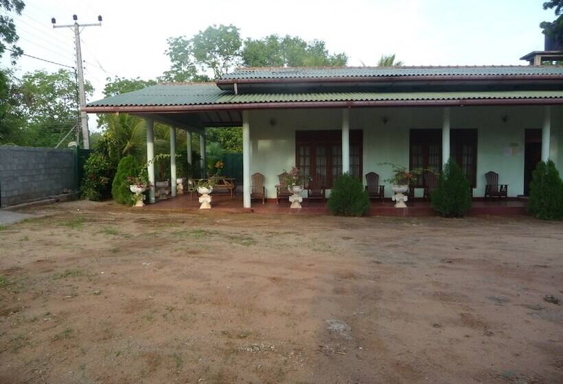 ペンション Palugaha Pilgrim Resort