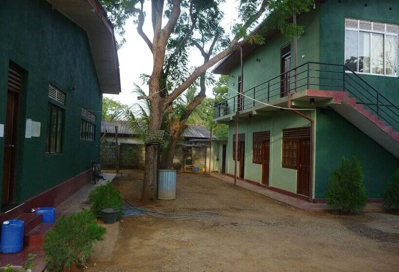 ペンション Palugaha Pilgrim Resort