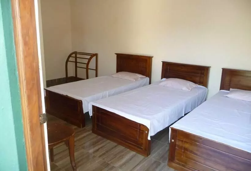 Majatalo Palugaha Pilgrim Resort