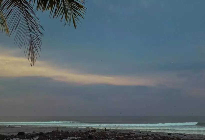 Majatalo Umadewi Surf & Retreat