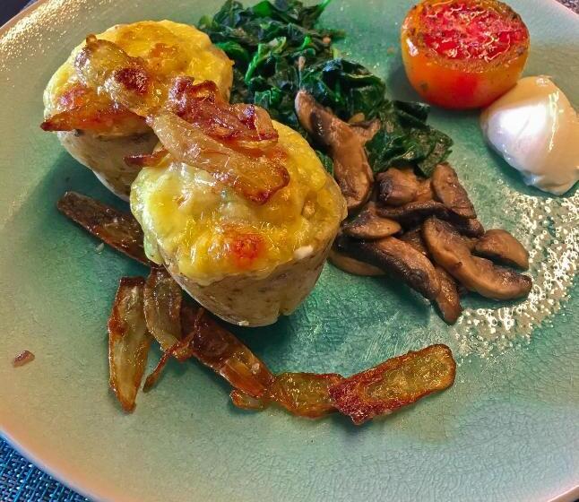 ペンション Umadewi Surf & Retreat