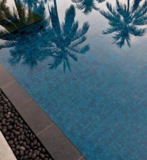 ペンション Umadewi Surf & Retreat