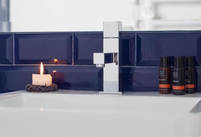 Beachouse   Surf, Bed & Breakfast