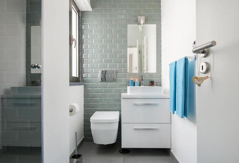 Beachouse   Surf, Bed & Breakfast