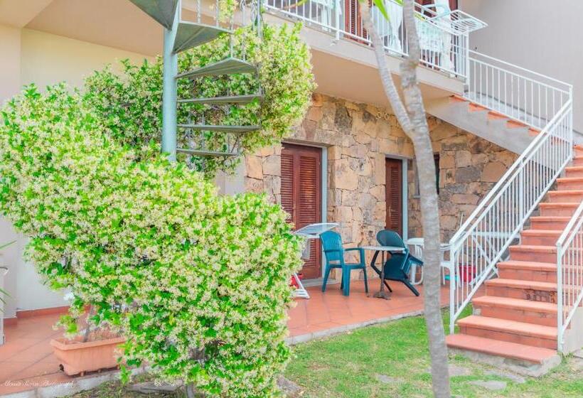 مسافرخانه Stella Marina Camere Sul Mare