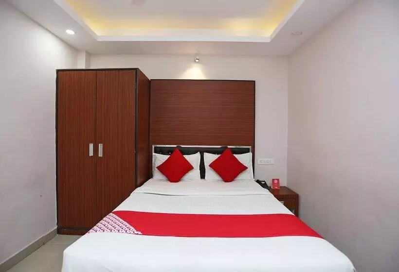 هتل Kamat Inn