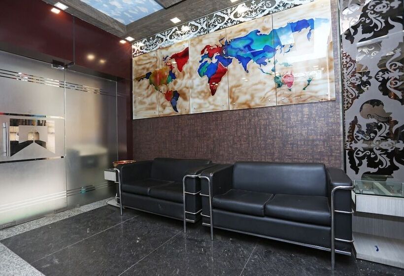 Отель Kamat Inn