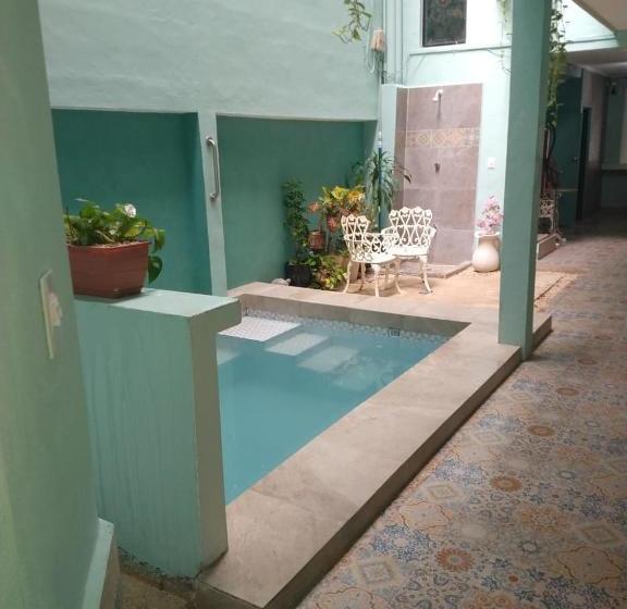 Отель Pensión San Juan