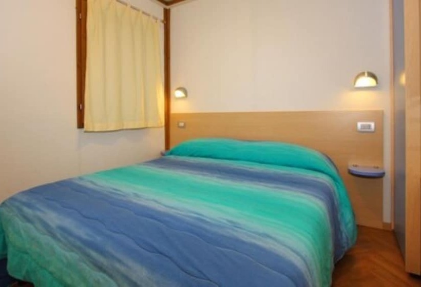 בית מלון כפרי Piani Di Clodia Holidaypark