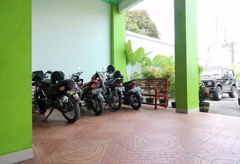 Hotelli Reddoorz Plus @ Timoho