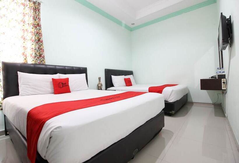 호텔 Reddoorz Plus @ Timoho