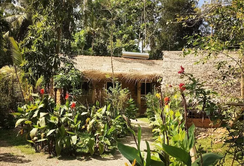 Hotelli Sath Villa Naadi Ayurveda Resort
