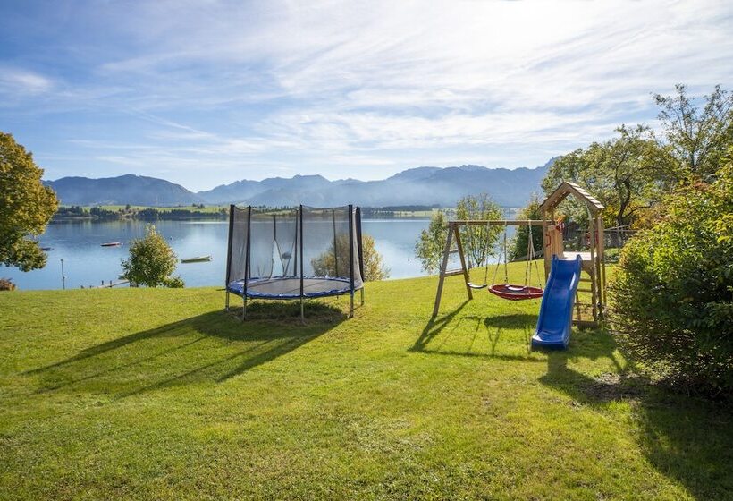 Seehotel Und Appartements Schnöller