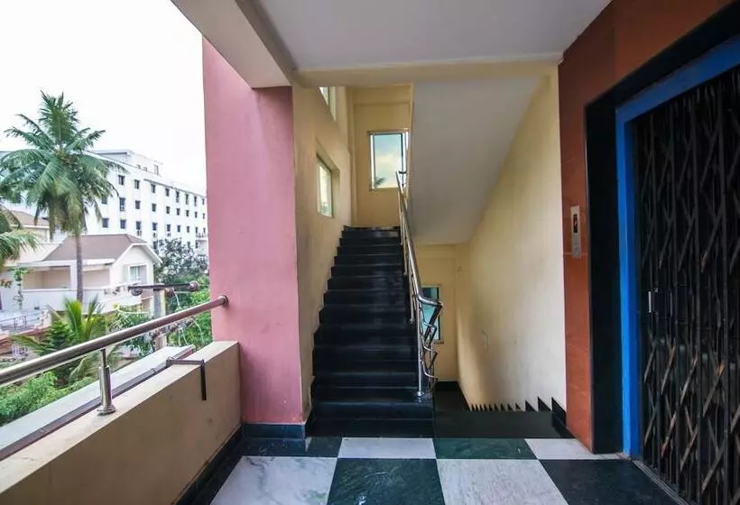 ホテル Shree Darshini Guest House By Oyo Rooms
