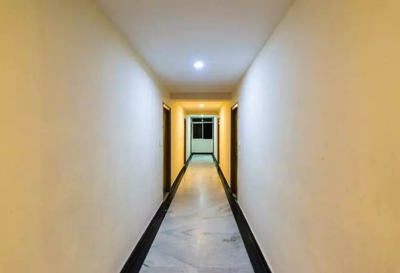 ホテル Shree Darshini Guest House By Oyo Rooms
