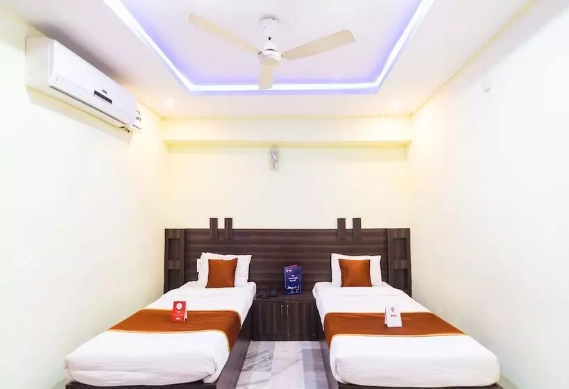 ホテル Shree Darshini Guest House By Oyo Rooms