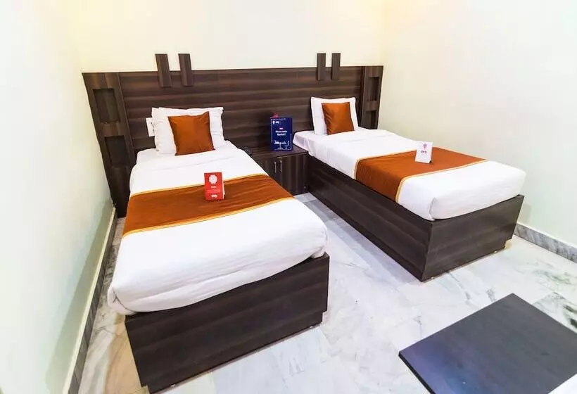 ホテル Shree Darshini Guest House By Oyo Rooms