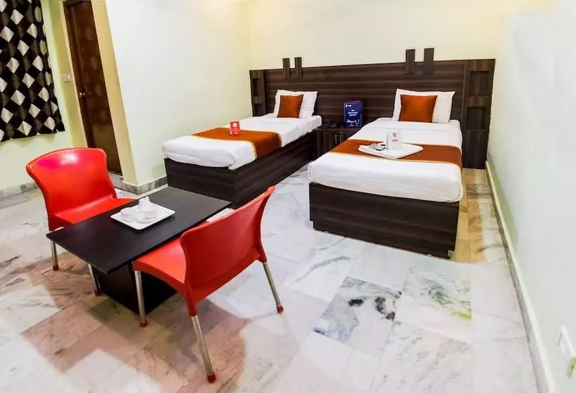ホテル Shree Darshini Guest House By Oyo Rooms