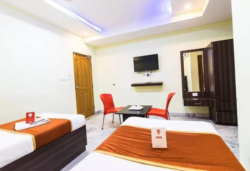ホテル Shree Darshini Guest House By Oyo Rooms