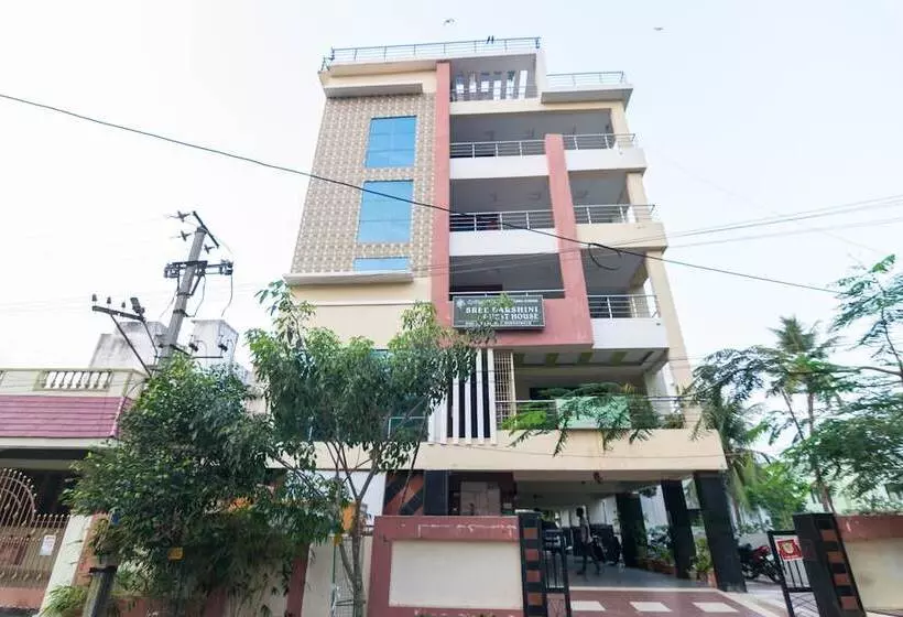 ホテル Shree Darshini Guest House By Oyo Rooms