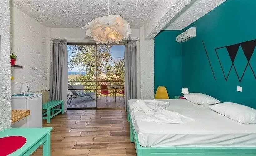 ホテル The Bongos   Socially Conscious Rooms, Part Of The Room Rate Goes To Charity