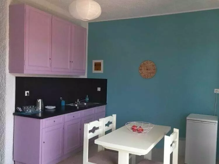 ホテル The Bongos   Socially Conscious Rooms, Part Of The Room Rate Goes To Charity