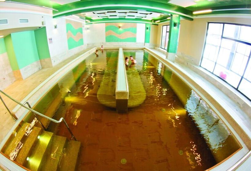 Mineral Hotel Malinowy Raj