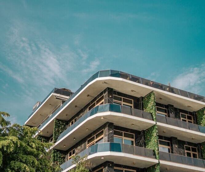 هتل Olv Fifty Five Adults Only